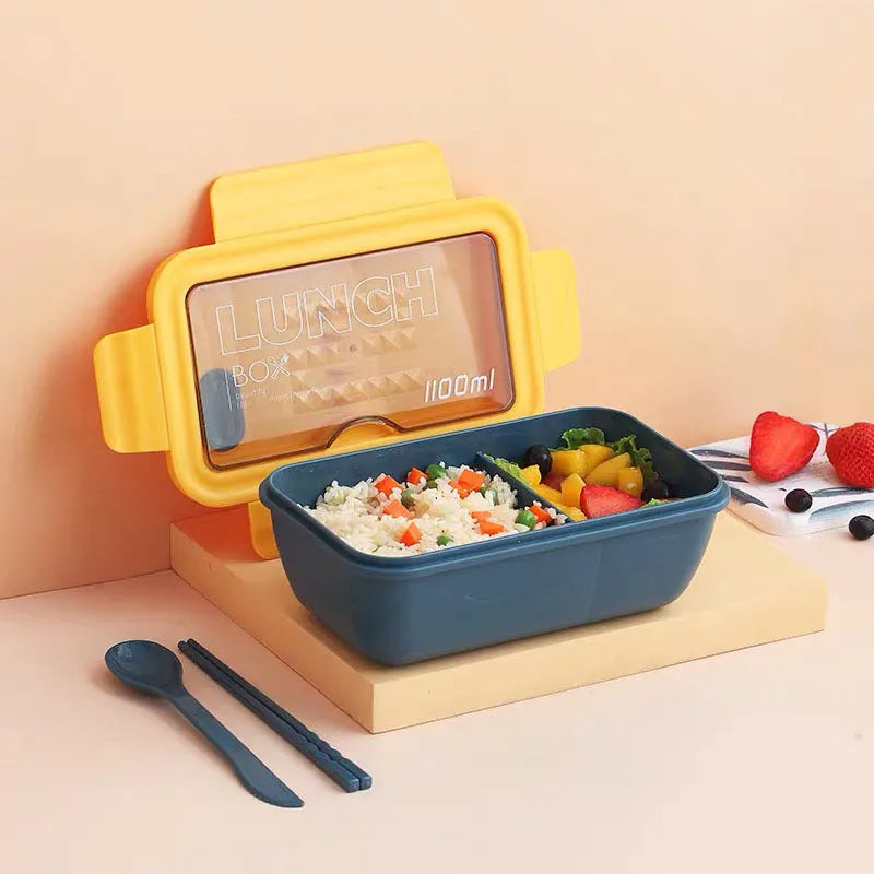 Four-layer partitioned bento lunch box in Nordic style with green plastic construction