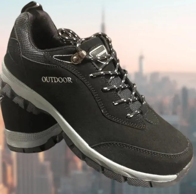 Men's army green low-top hiking shoes on a white background, showing mesh lining and viscose sole.