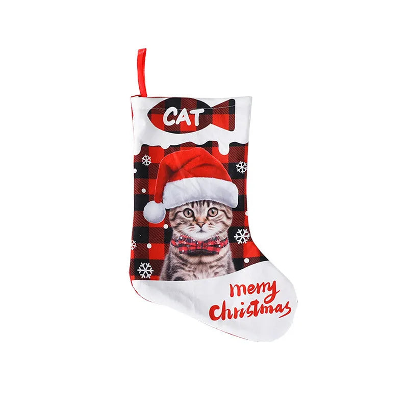 Printed puppy and cat Christmas table decoration cloth in tartan plaid patterns measuring 26x36cm