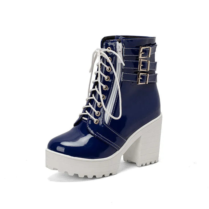 Women's black ankle boots with 6-8cm block heel, round toe, and lace-up front