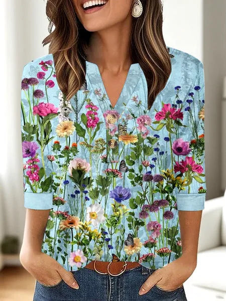 Women's loose fit V-neck T-shirt with 3D printed pattern in Japanese Korean casual style