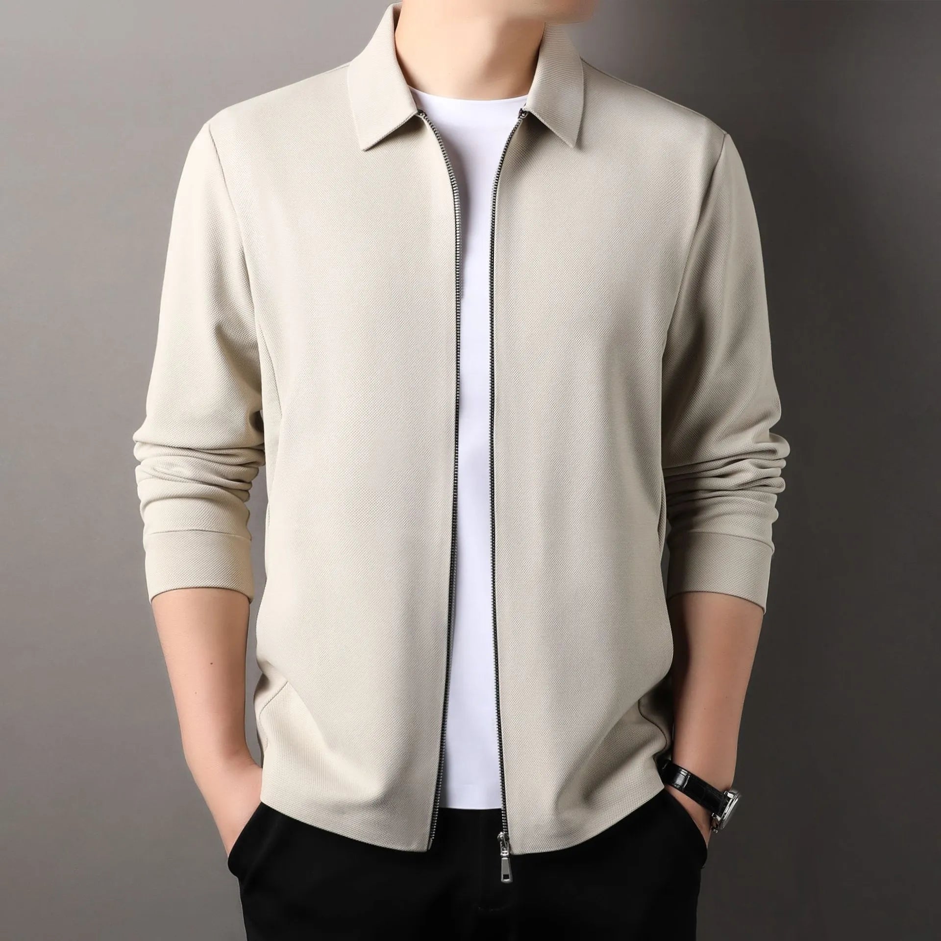 Men's apricot-coloured polyester casual business jacket with long sleeves and a straight hem.