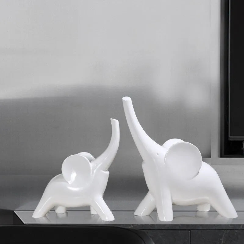 Resin elephant ornament figurine in modern style with rose gold or white finish for home decoration