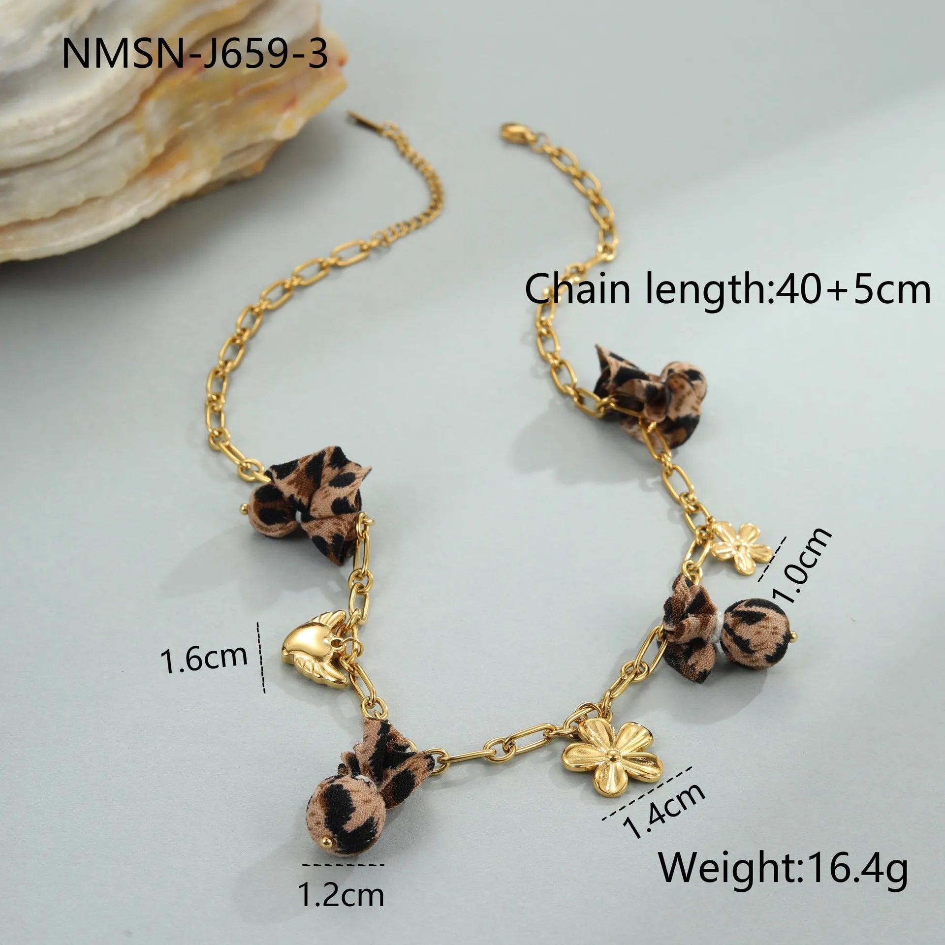 Stainless steel necklace with leopard print heart pendant featuring flower accents on adjustable 41-50cm chain