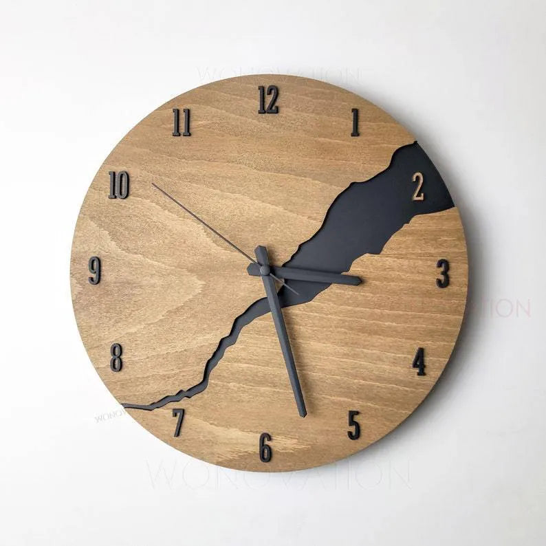 Modern wooden wall clock with crack design pattern in five colour options