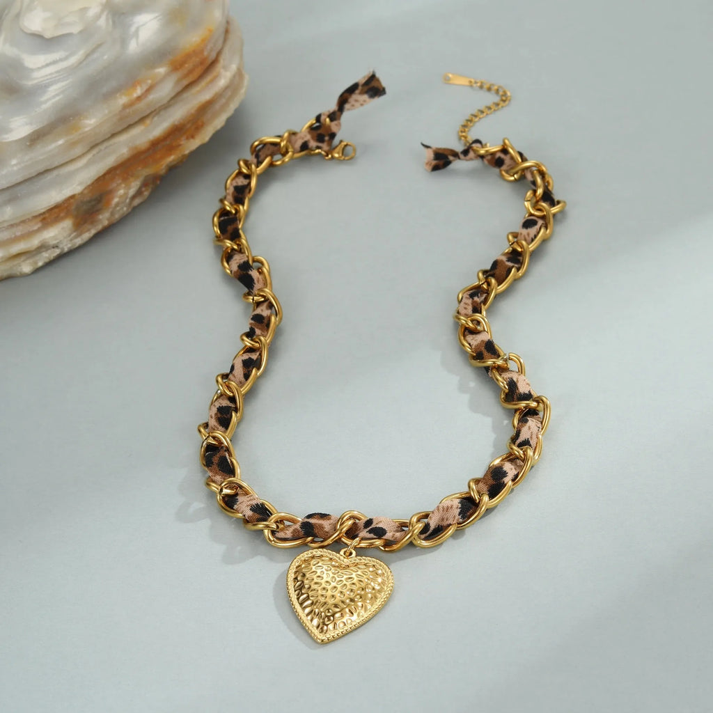 Stainless steel necklace with geometric leopard love pendant on adjustable 41-50cm chain