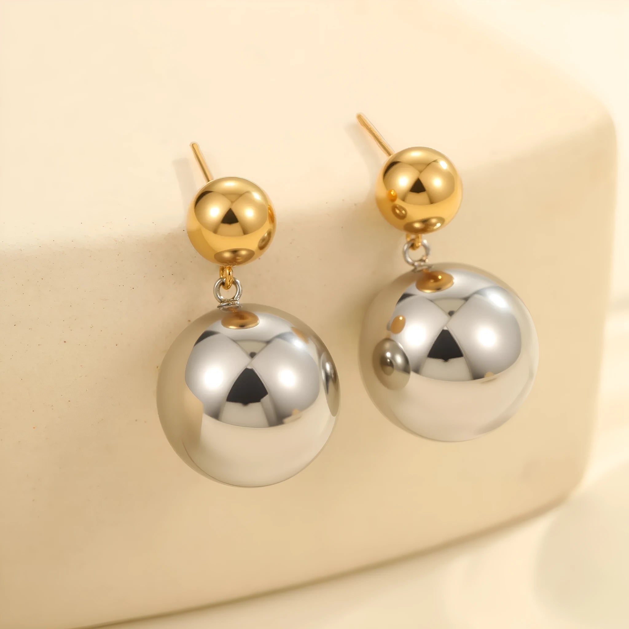 Stainless steel colour-block geometric ear studs for women with round bead design