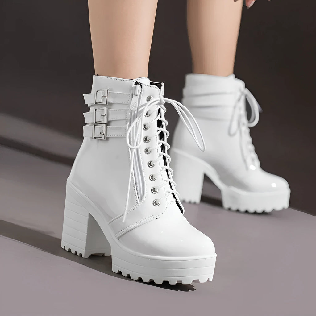 Women's black ankle boots with 6-8cm block heel, round toe, and lace-up front