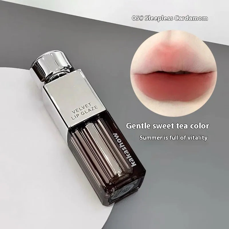 Kakashow matte soft mist lipstick in velvet lip paint format with 1.8g net content