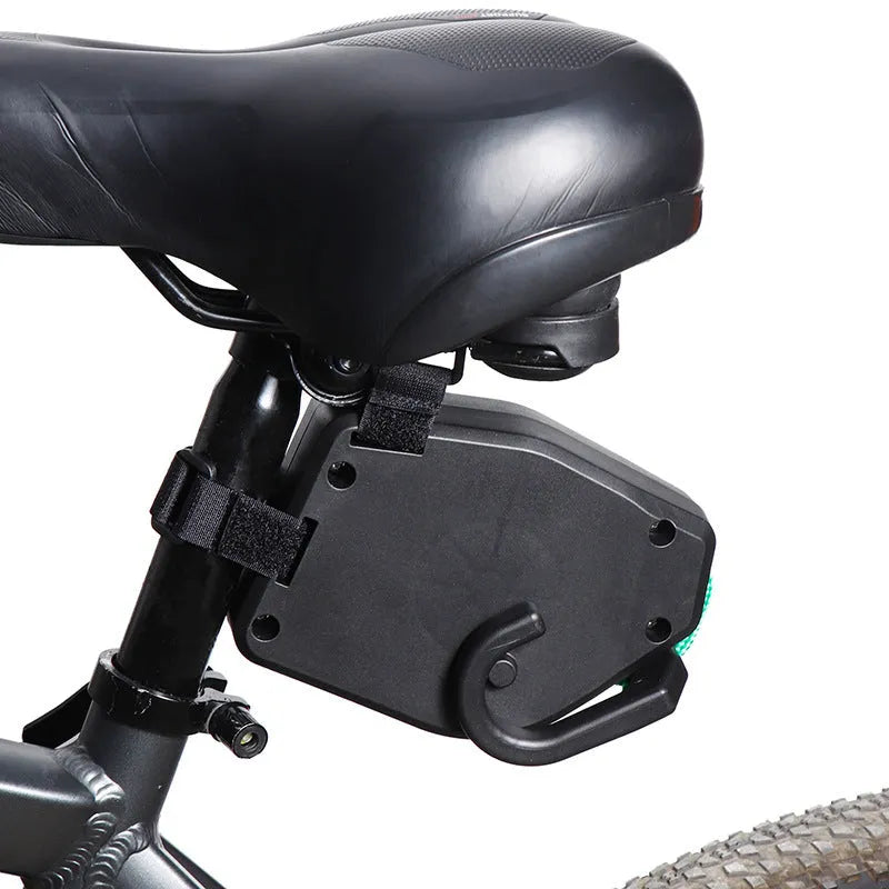 Black plastic and resin mountain bike trailer traction rope measuring 1.3 metres for parent-child cycling