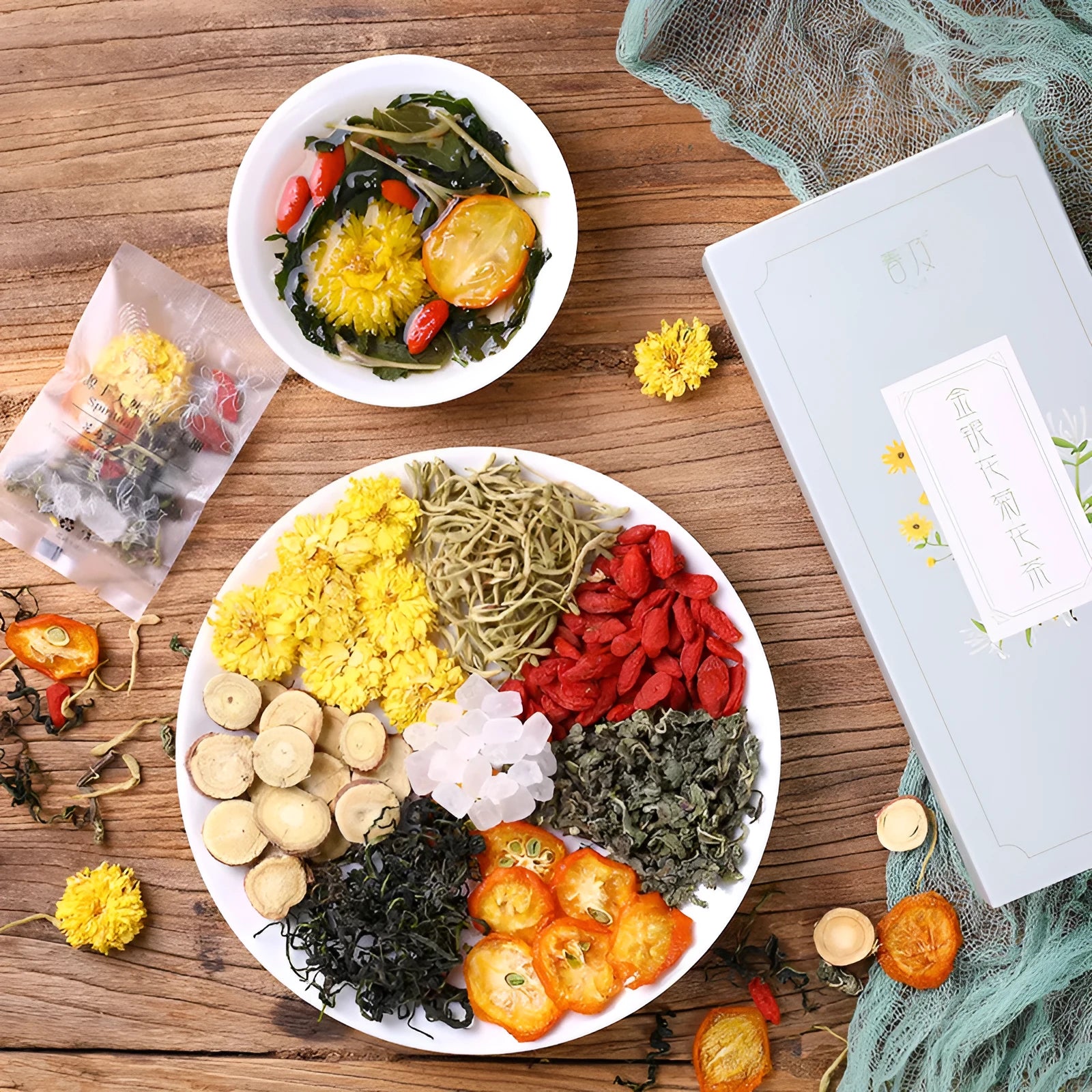 Box of honeysuckle chrysanthemum herbal tea bags for fire health care with gift tea cup
