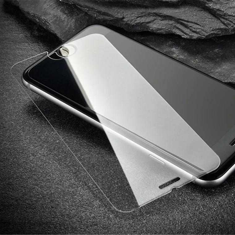 Tempered glass screen protector with 9H hardness and oleophobic coating for smartphones.