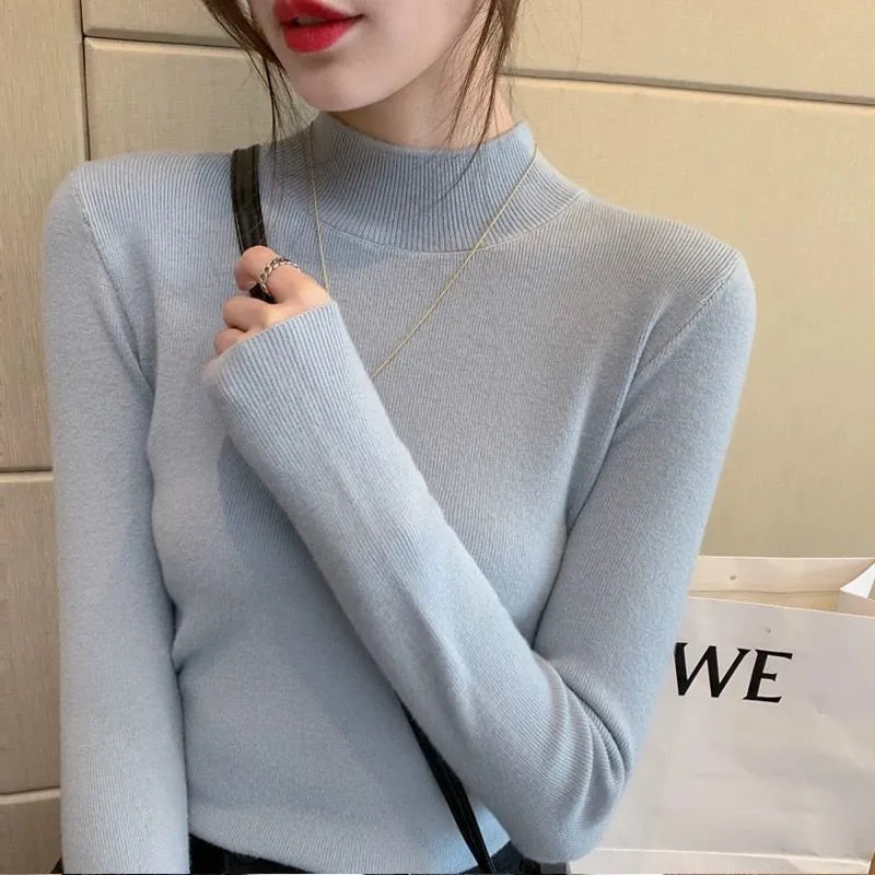 Slim fit western style long sleeve top in viscose fibre fabric with inner knitted construction