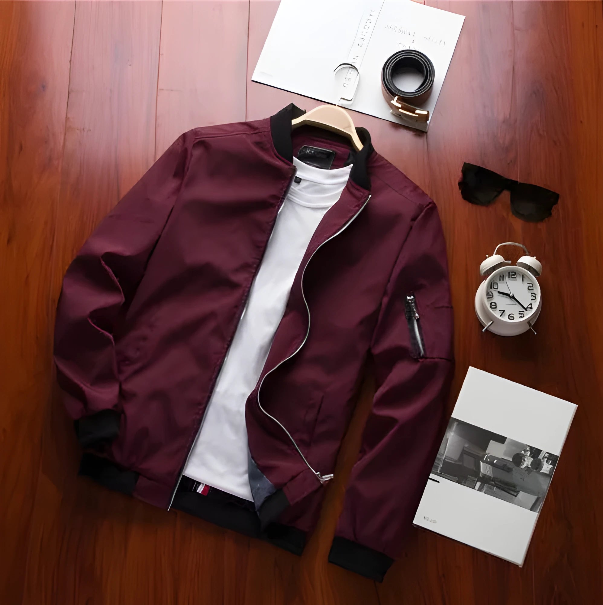 Men's slim-fit casual baseball jacket with zippered side pockets in solid colour options