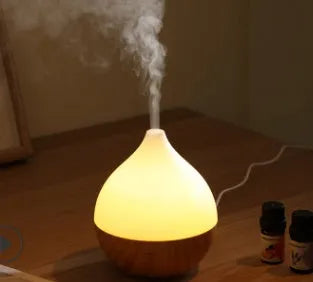 Asakusa wood grain finish vase-shaped 100ml USB aroma diffuser for home use.