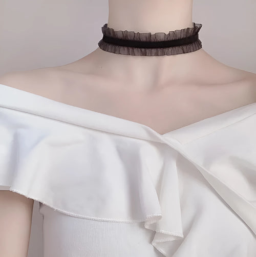 Alloy velvet ruffled clavicle necklace with flower pendant on snake bones chain in three colours
