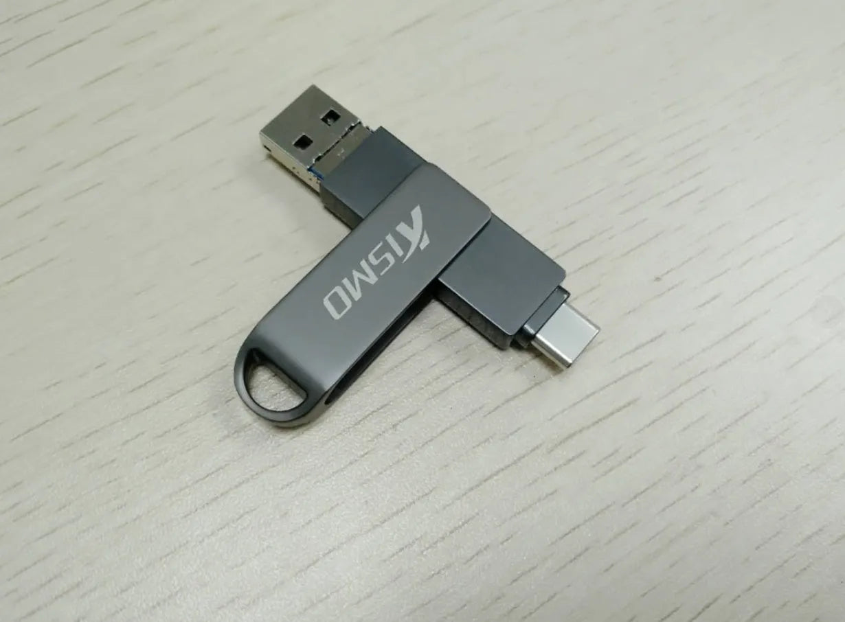 Metal dual-use USB 3.0 flash drive compatible with Apple and Android devices in Black colour