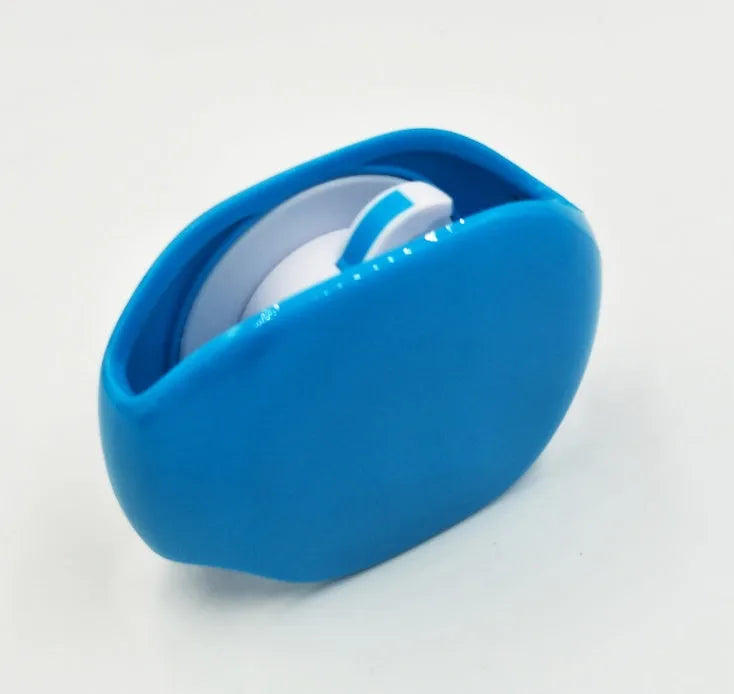 Automatic earphone retractor winder with telescopic reel and small storage box.
