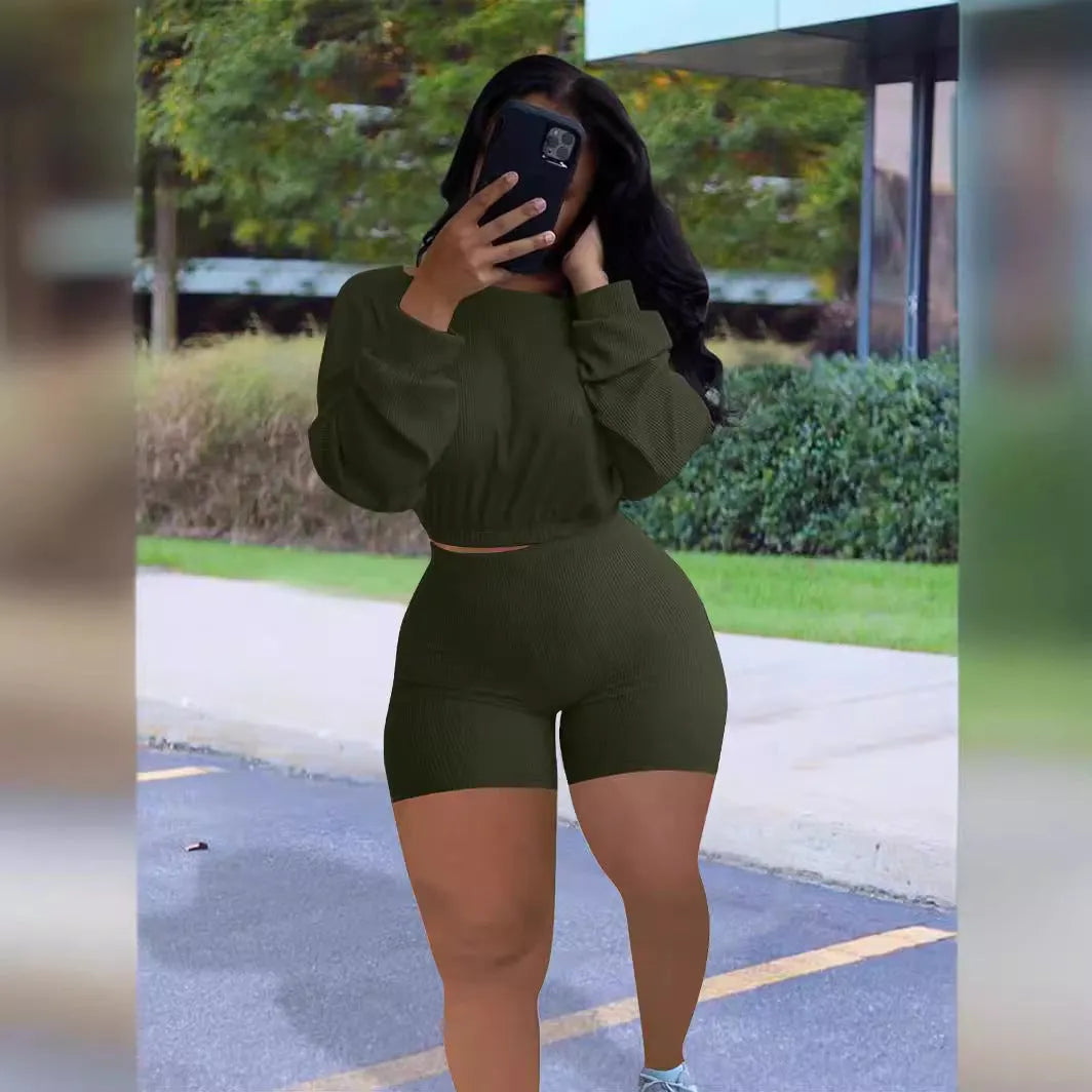 Ladies' solid colour off-the-shoulder long sleeve top and shorts two-piece set