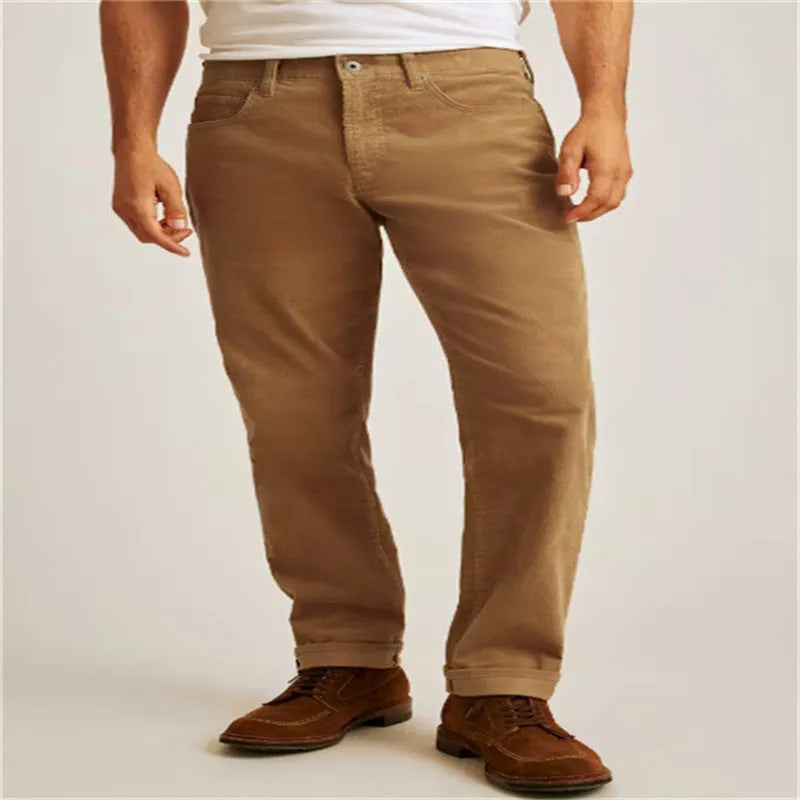 Straight leg corduroy trousers in solid colour with loose fit and mid waist design
