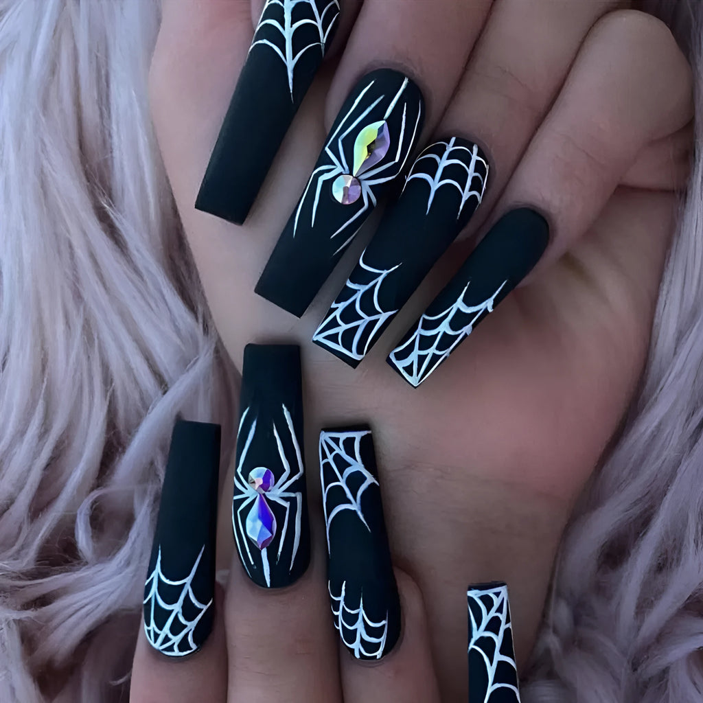 Dark Spider Halloween nail art set with 24 pieces and glue, cartoon spider design