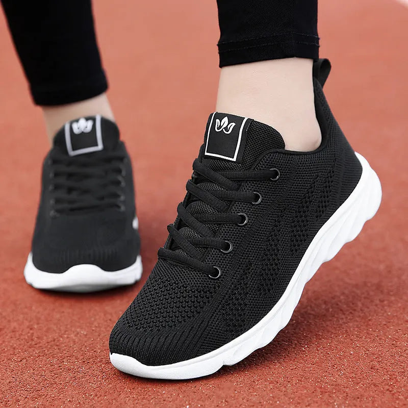 Women's flat board casual shoe with high-top design and back lacing in white colour