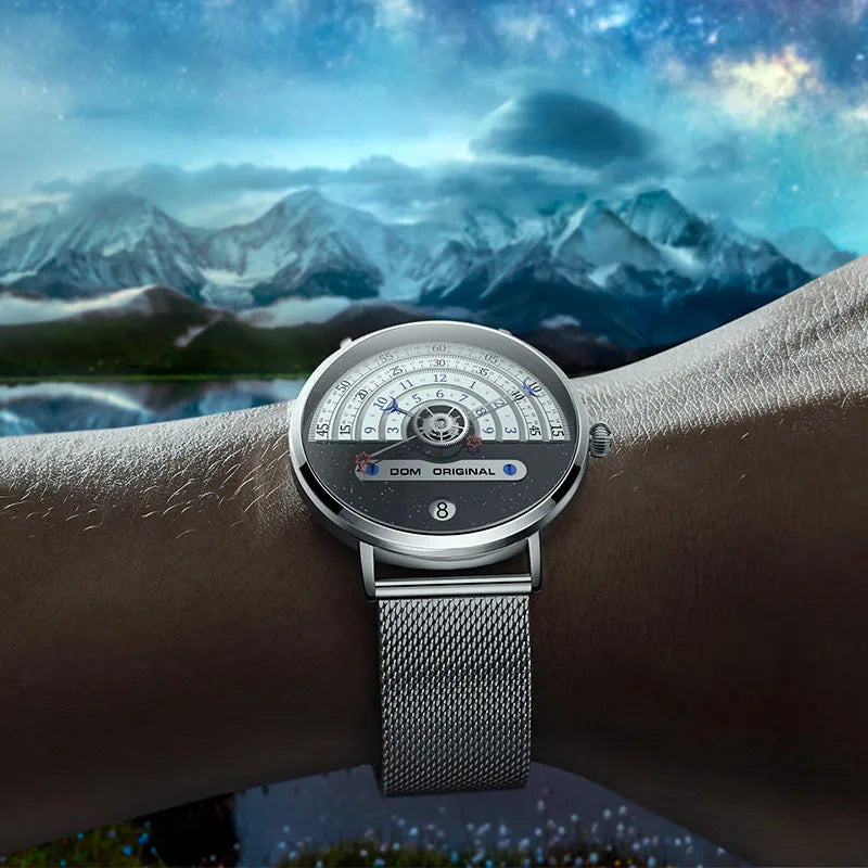Men's quartz fashion watch with 40mm round dial, 30M waterproof rating, and choice of gold or silver alloy case