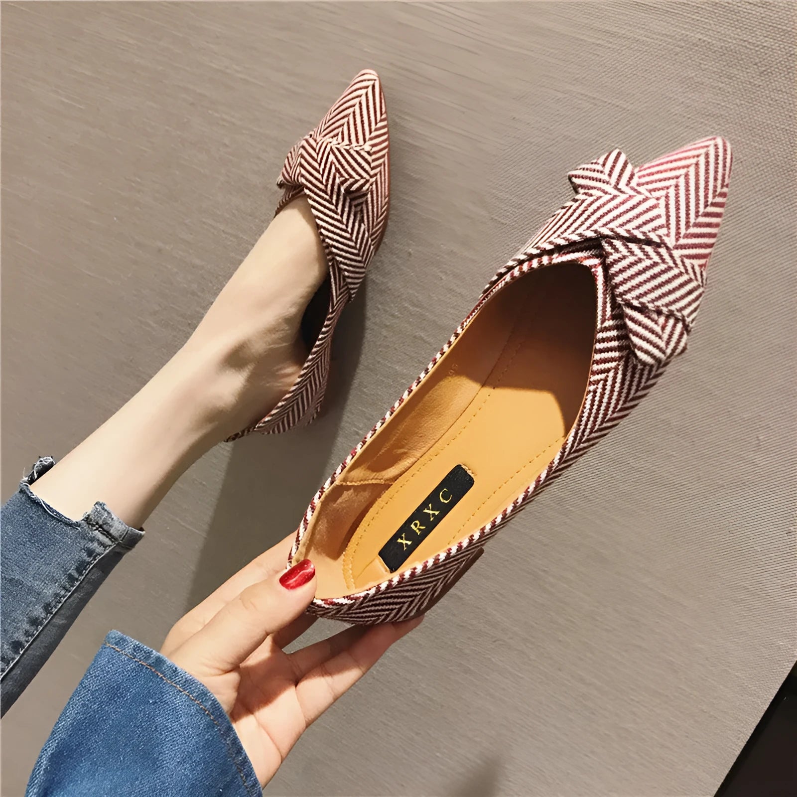 Women's red and black Korean style pointed shoes with low flat heel