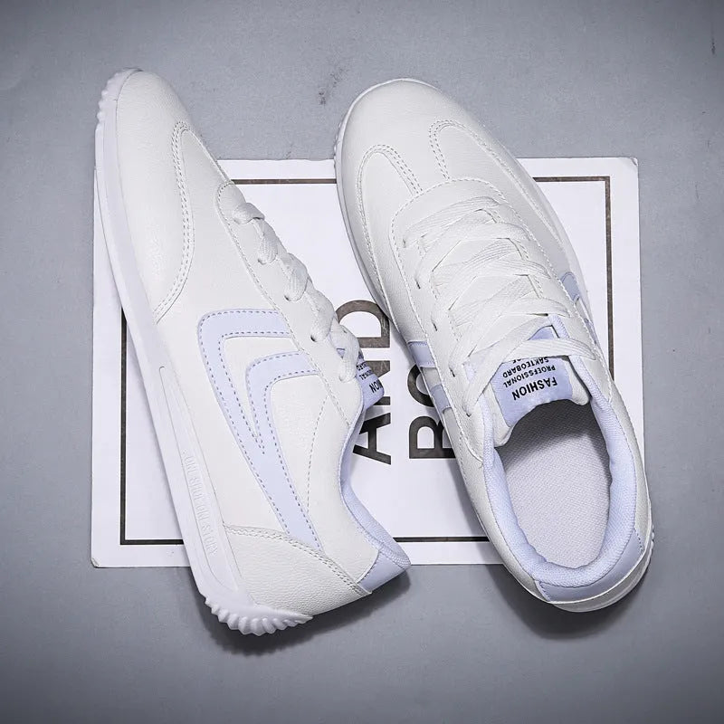 Men's Korean style white shoes with artificial PU upper and rubber sole in round toe design