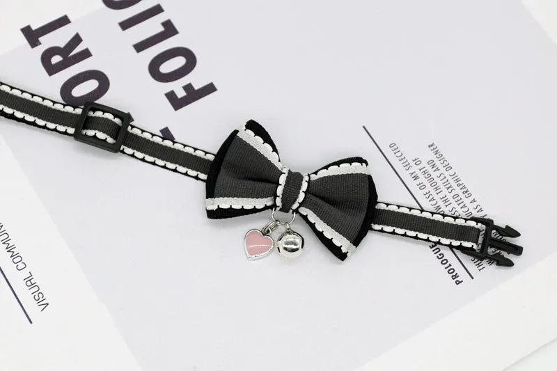 Small pet cat bell collar with bow tie in beige flower and pink rope, adjustable 15-40cm neck