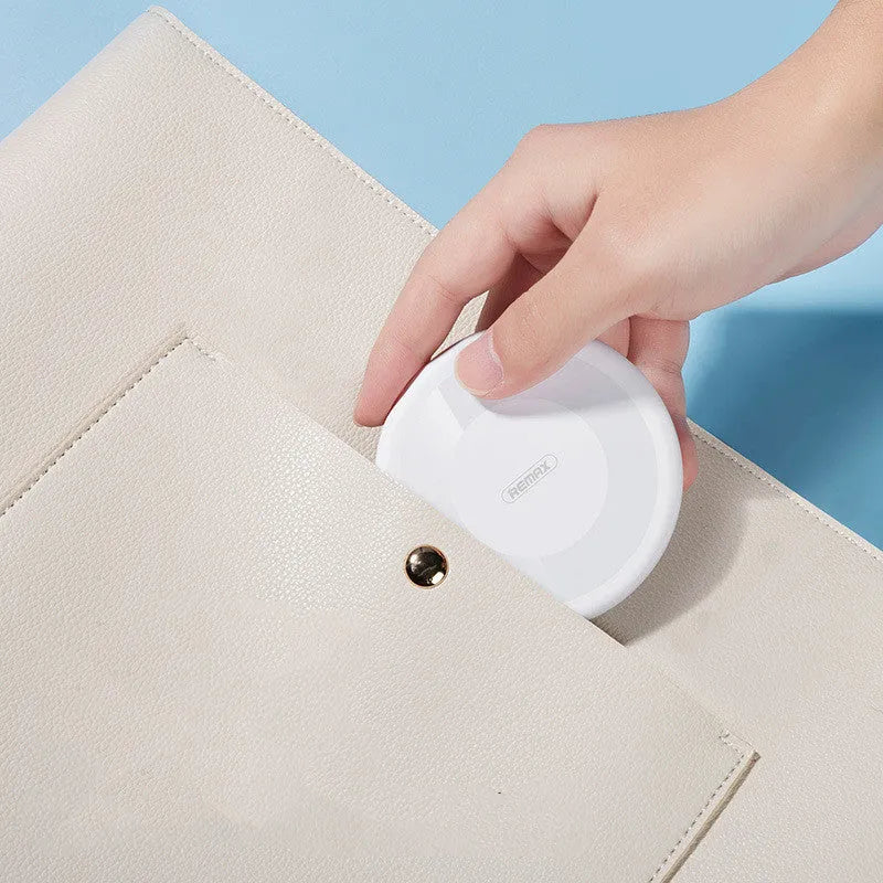 Ruiliang Wanbao storage box with 60W fast charge data cable and phone holder in white and blue