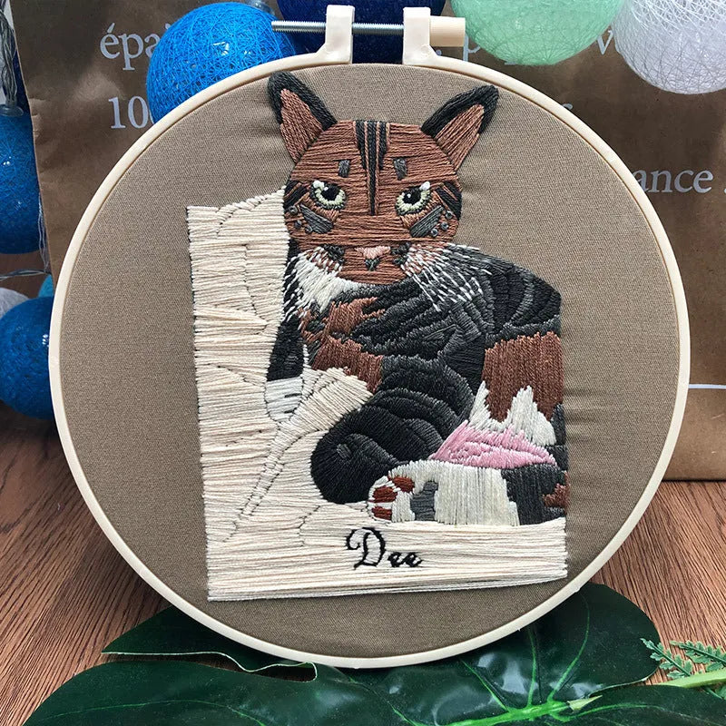 Beginner DIY embroidery kit with three-dimensional cat cross stitch design on cotton linen fabric