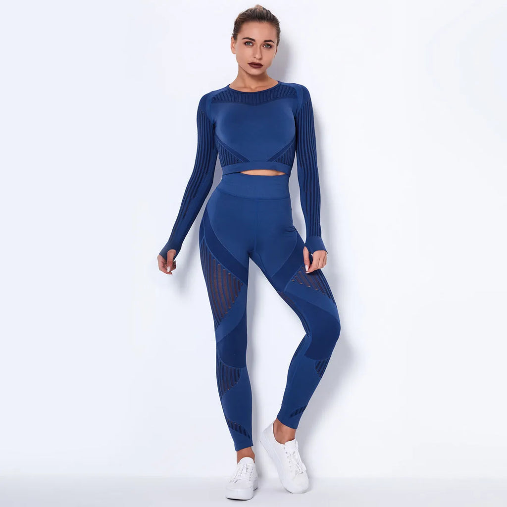 Women's seamless knitted long-sleeved yoga suit in multiple colour options.