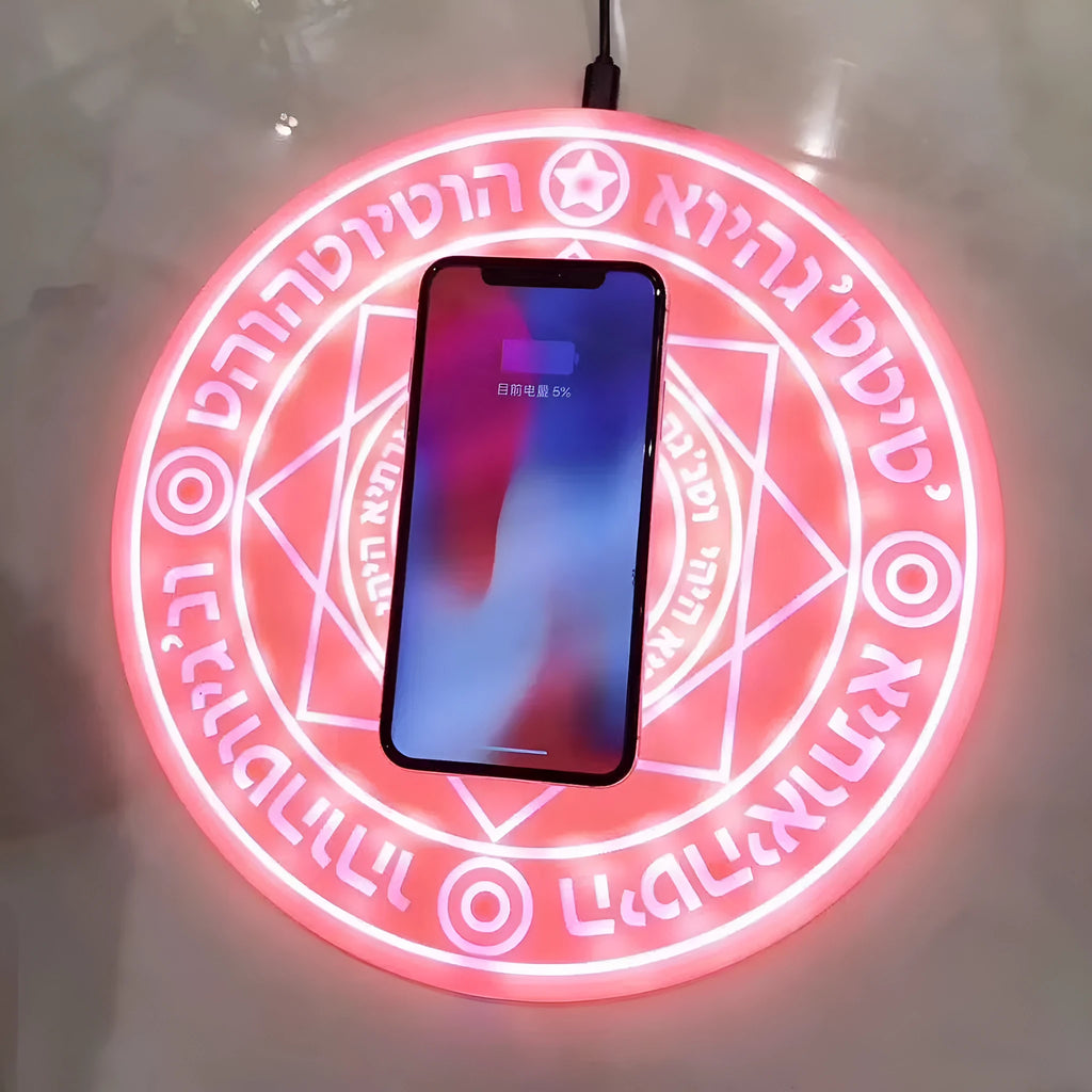 Wireless fast charger with magic array pattern for iPhones and Samsung phones