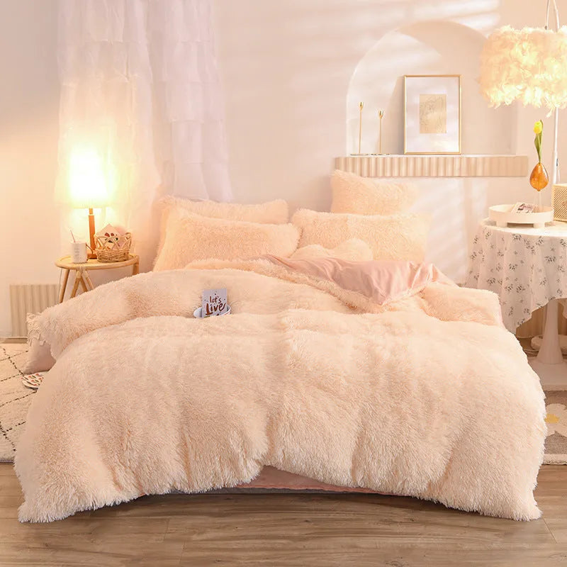 Soft plush mink velvet duvet cover set with pillowcases in beige colour for winter warmth