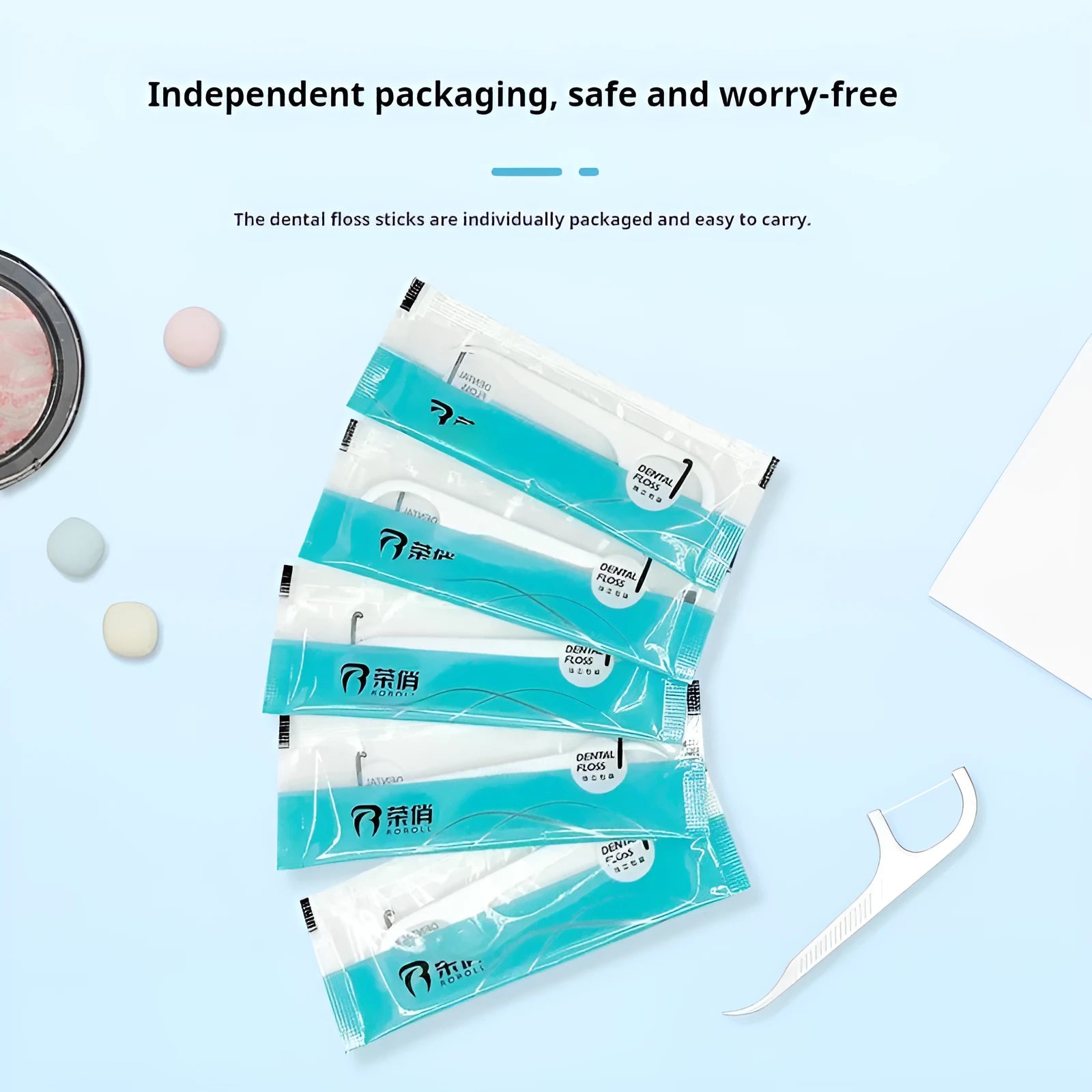 Dental floss with independent packaging in plastic material showing 100 single pack option