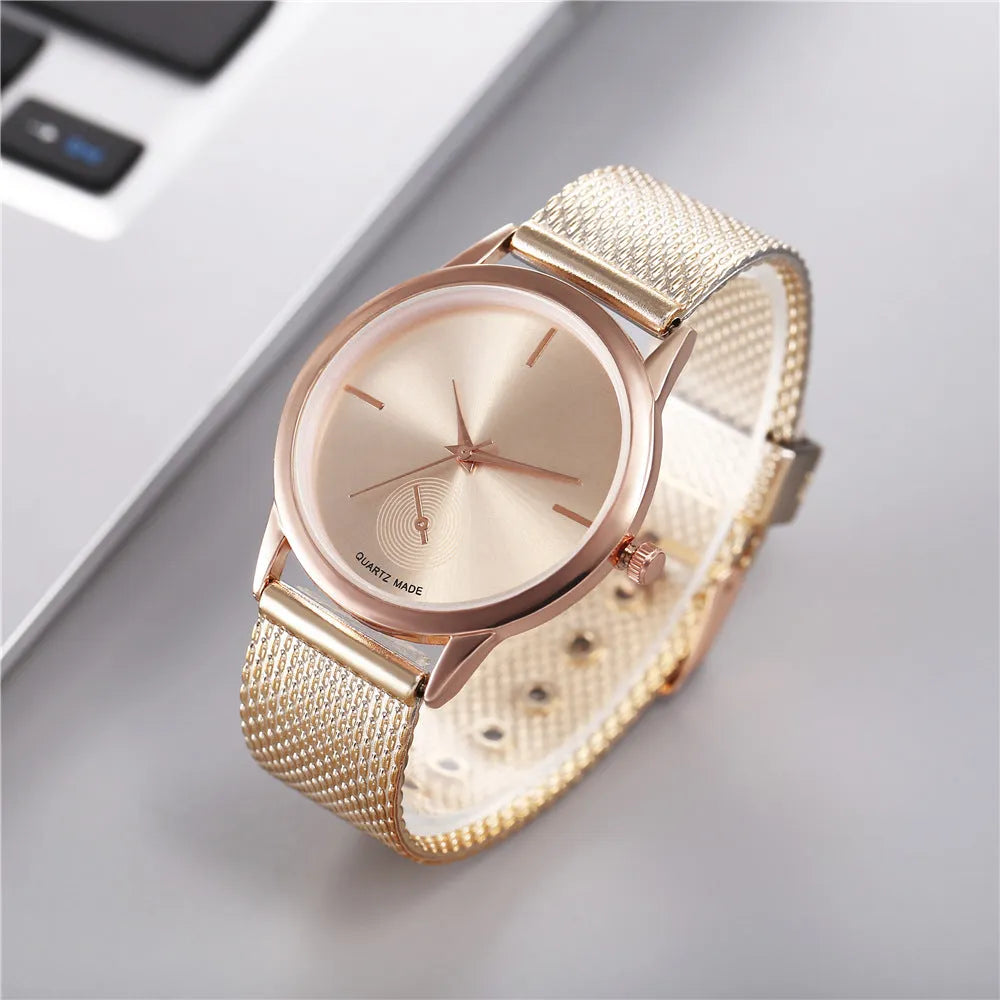 Women's creative plastic mesh quartz watch with round alloy case in black colour