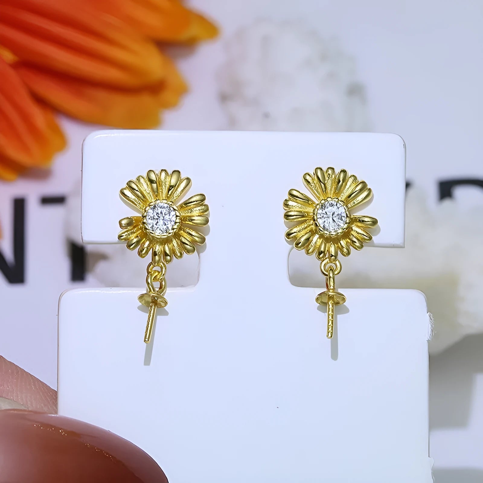 S925 sterling silver earring holder ring with baroque floral design and seven arms