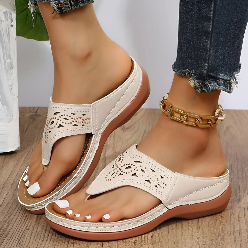 Clip toe wedge sandals for women, PU upper, rhinestone detail, solid colour, composite sole, sizes 35-43