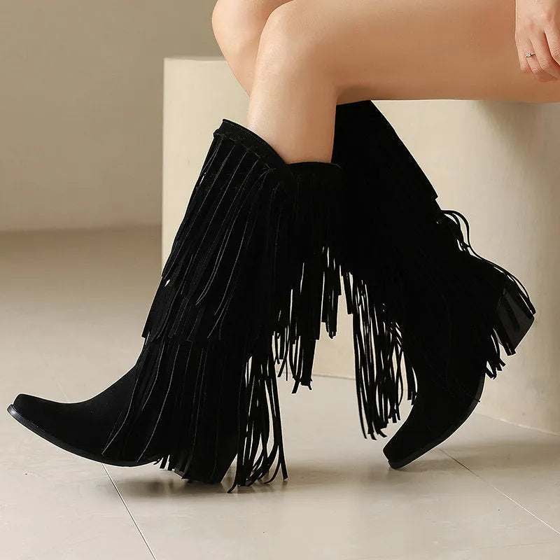 Women's suede knee-high boots with tassel, square toe, chunky heel and platform sole in beige.