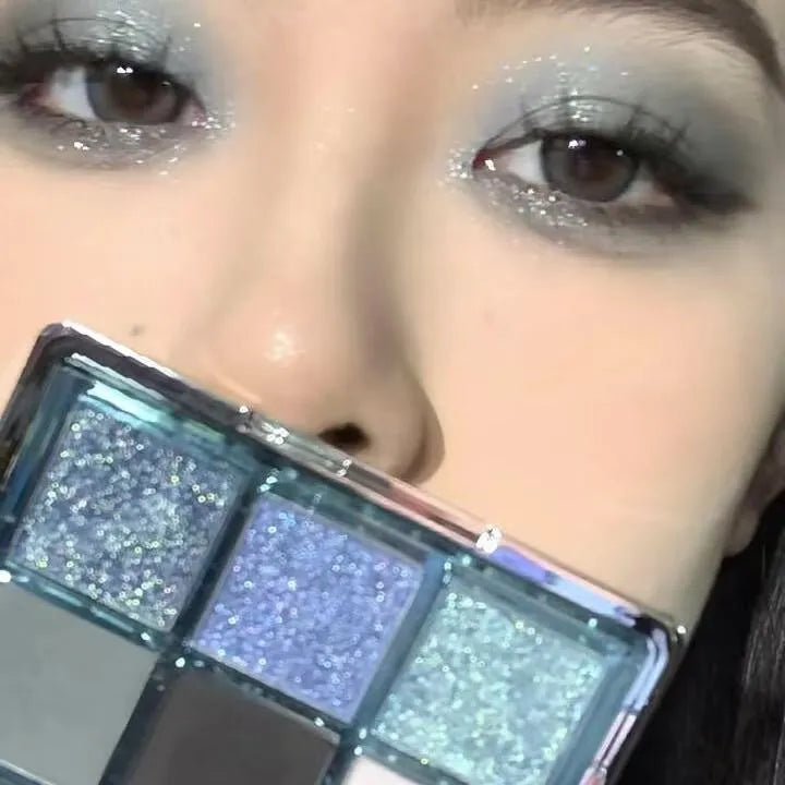 MUGELEEN nine-colour eye shadow plate with blue smoked shades and matte shimmer finishes