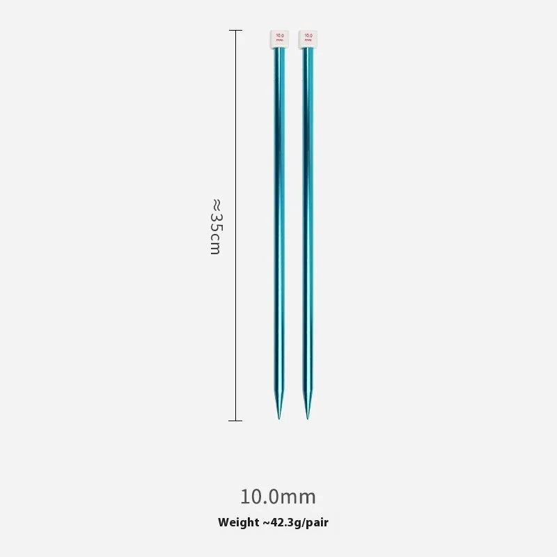 Set of aluminium crochet hooks with silicone grips showing various sizes from 2.0mm to 10.0mm.