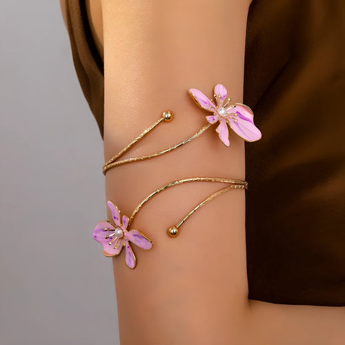 Alloy arm ring with hollow lines and personalised pattern in pink or purple colour