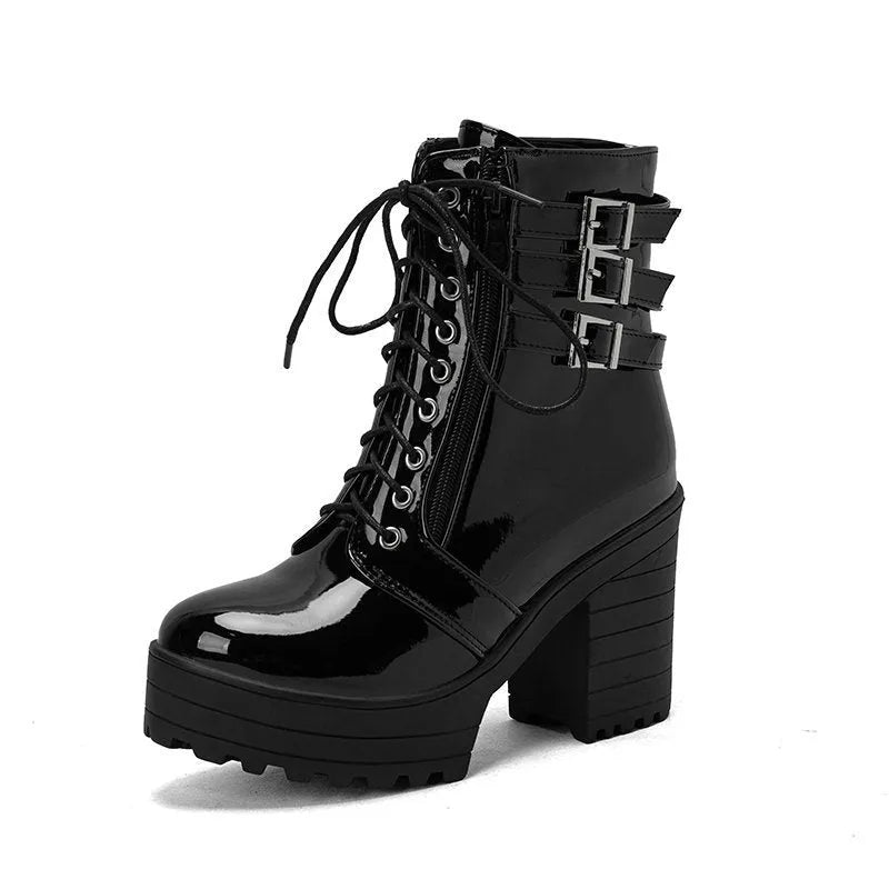 Women's black ankle boots with 6-8cm block heel, round toe, and lace-up front