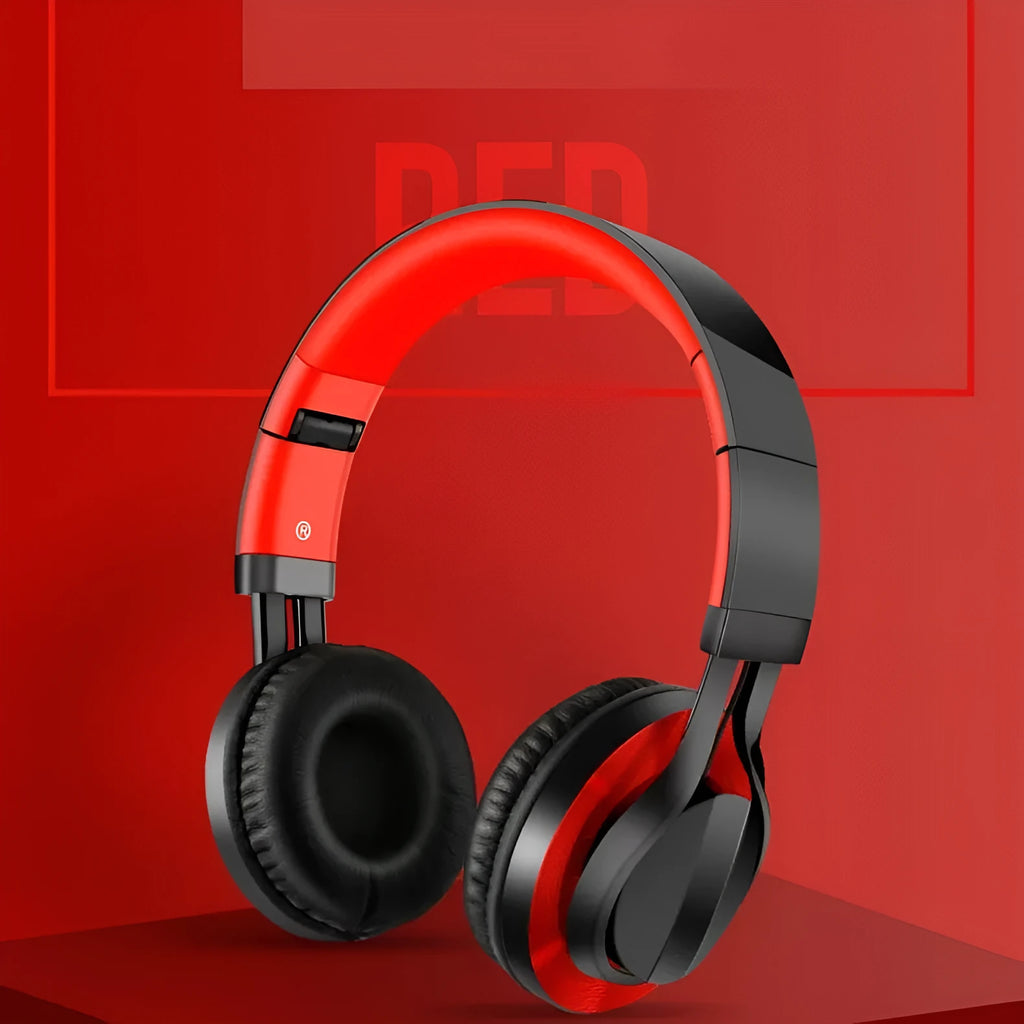 Wired over-ear karaoke headphones with microphone and 3.5mm plug in black colour