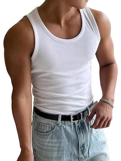 Men's tight black workout T-shirt with wool lining and round neck for sports training