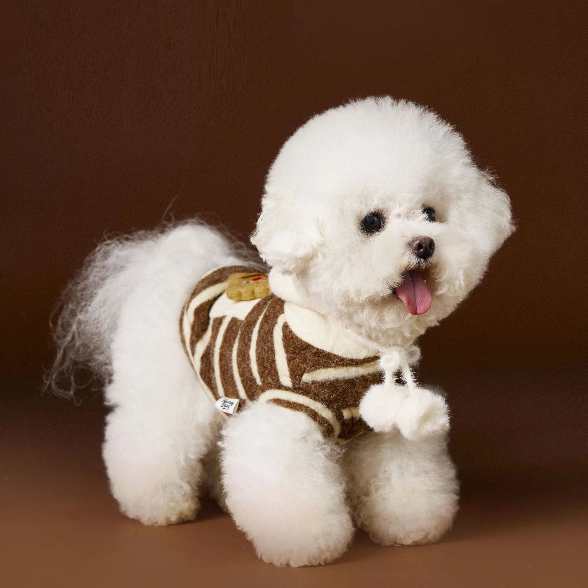 Autumn winter pet clothing felt biscuit sweater in pink acrylic knit on small dog