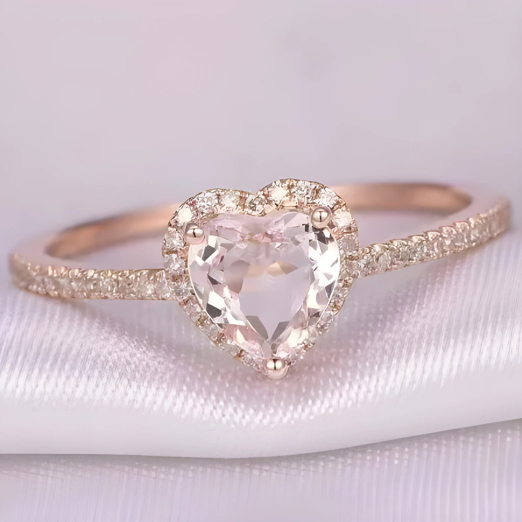 Heart-shaped crystal ring in electroplated white copper with rose gold or silvery colour option