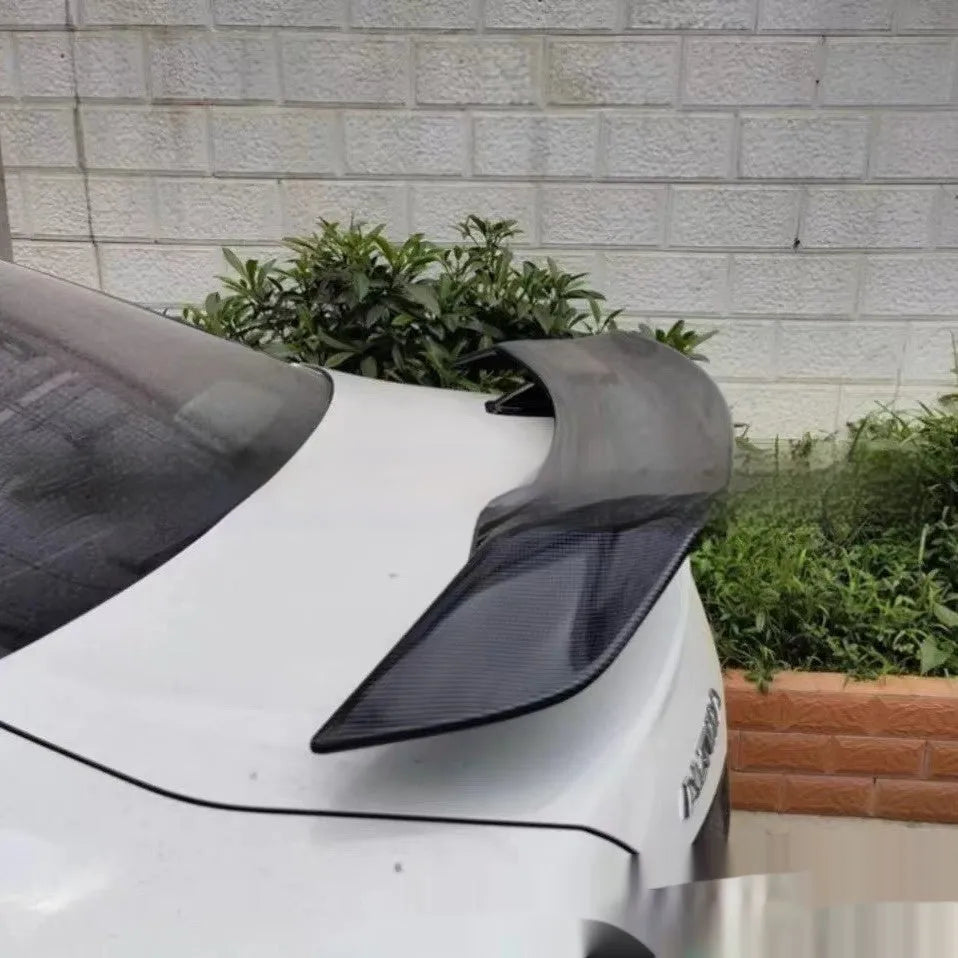 Universal punch-free ABS car spoiler tail wing in bright black finish.
