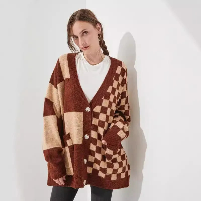 Loose fit polyester knitwear cardigan in grey colour with regular sleeves